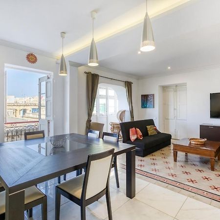 ואלטה A 1Br Stylish, Fully Equipped Home In The Capital By 360 Estates מראה חיצוני תמונה